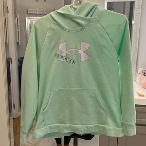 Gorgeous mint color fleece lined under armour youth XL sweatshirt.